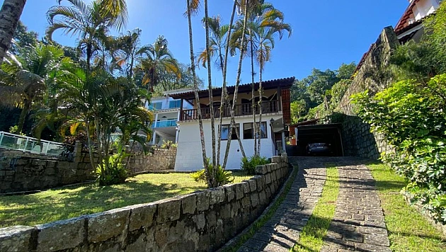 Casa ao Lado da Praia à Venda no Condomínio Verde Casa